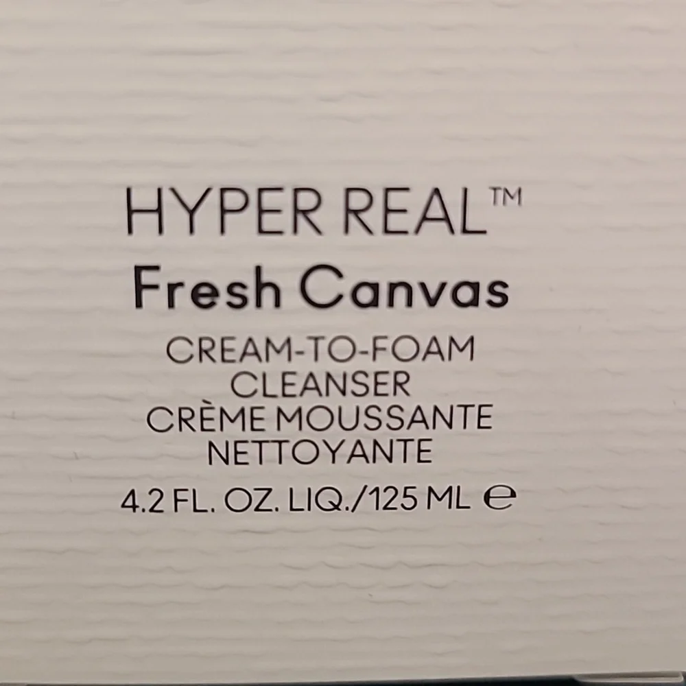 MAC Hyper Real Fresh Canvas Cream to Foam Cleanser 4.2 fl oz ‎ NEW IN BOX